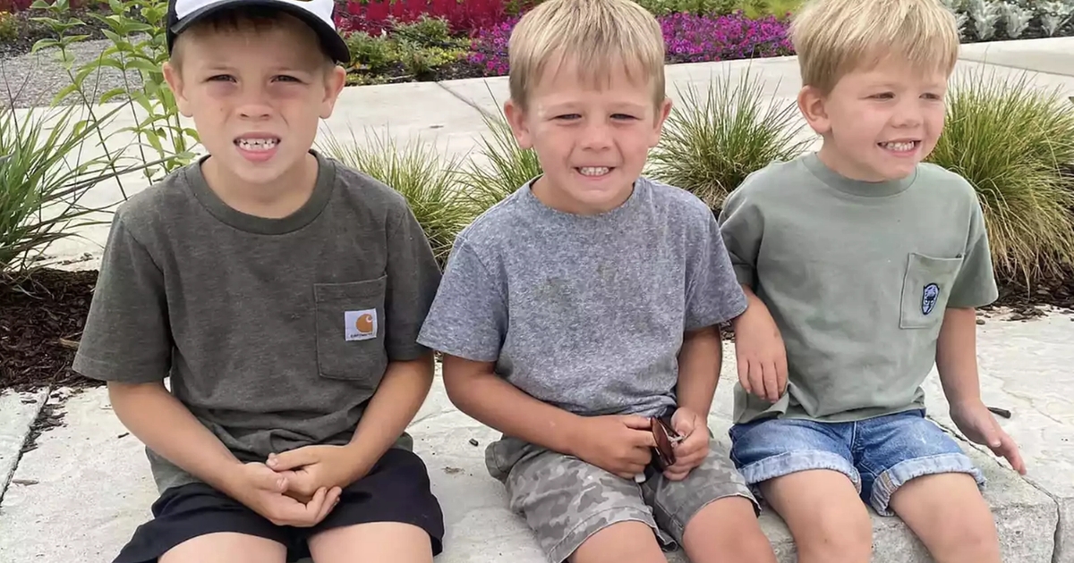 Faren ba sønnene stille opp på rekke: Så skjedde det verst tenkelige