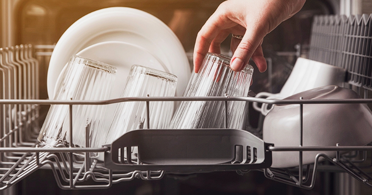Why It's Not A Bad Idea To Run Your Dishwasher Even When It's Not